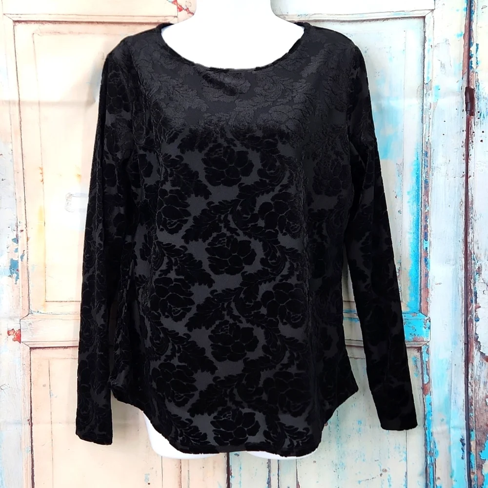 Sundance Bella Grace floral velvet lined top. - Picture 2 of 7
